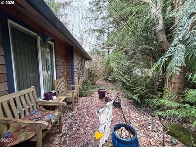 3 bedroom 2 bath home located in a private and quiet location of - photo 18