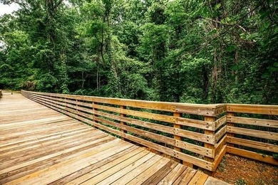 This hidden gem is waiting for you! Here is a unique opportunity - photo 19