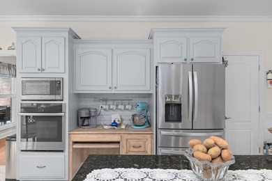 This AMAZING Magazine quality home is the perfect Dream Home!!! - photo 20