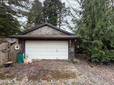 3 bedroom 2 bath home located in a private and quiet location of - photo 20