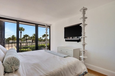 Wake up every day to the ocean breeze in this beautifully - photo 21