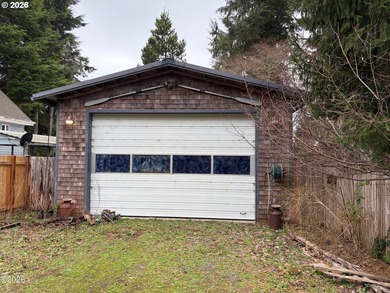 3 bedroom 2 bath home located in a private and quiet location of - photo 21