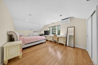 Prime Lake Success / University Gardens Location - Exceptional - photo 22