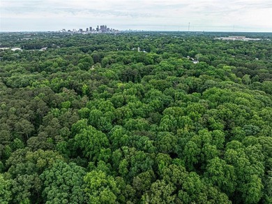 This hidden gem is waiting for you! Here is a unique opportunity - photo 23