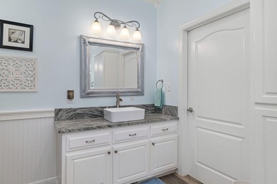 This AMAZING Magazine quality home is the perfect Dream Home!!! - photo 29