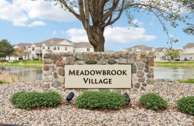 Lake Condo For Sale in Pewaukee, Wisconsin