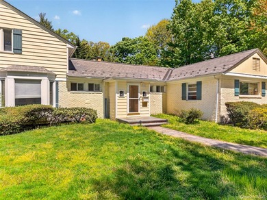 Prime Lake Success / University Gardens Location - Exceptional - photo 33