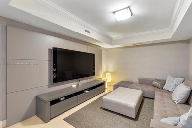 MUST SELL! SPACIOUS 3BED(EN SUITE) PLUS DEN/MEDIA RM/4TH BED. 3