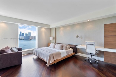 MUST SELL! SPACIOUS 3BED(EN SUITE) PLUS DEN/MEDIA RM/4TH BED. 3