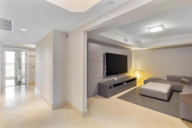 MUST SELL! SPACIOUS 3BED(EN SUITE) PLUS DEN/MEDIA RM/4TH BED. 3