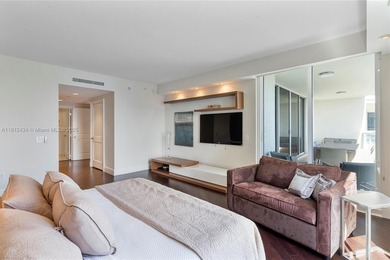 MUST SELL! SPACIOUS 3BED(EN SUITE) PLUS DEN/MEDIA RM/4TH BED. 3