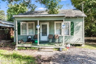 Vermilion River - Lafayette Parrish Home For Sale in Lafayette Louisiana