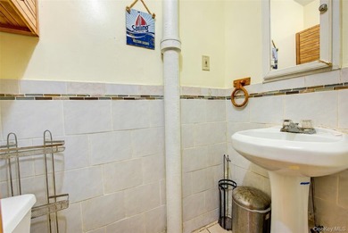 Welcome to 150 Ridgewood Avenue, a spacious fully detached - photo 19