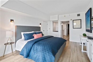 Beautifully updated 2-bedroom, 2.5-bath residence in the highly - photo 23