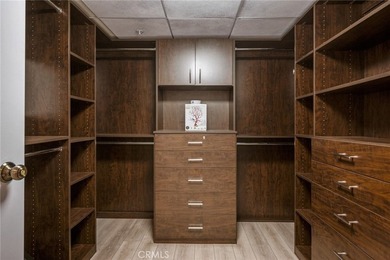 Beautifully updated 2-bedroom, 2.5-bath residence in the highly - photo 26