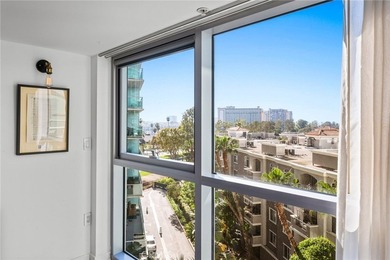 Beautifully updated 2-bedroom, 2.5-bath residence in the highly - photo 27