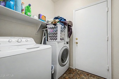 Single-story Ranch home in Crystal Gardens! This 3-bed, 2-bath - photo 28