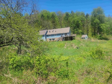 30 acres of scenic pasture and wooded land featuring a - photo 2