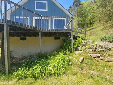 30 acres of scenic pasture and wooded land featuring a - photo 5
