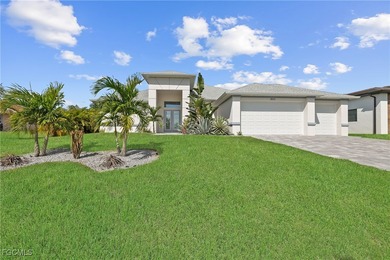 Cape Coral Lakes Area Home For Sale in Cape Coral Florida