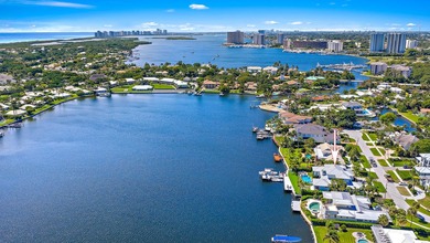 With panoramic views of Little Lake Worth and coveted East - photo 3