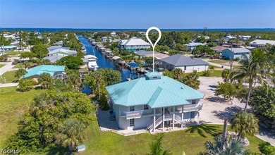 Discover an exceptional waterfront investment opportunity in - photo 1