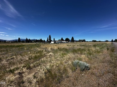 Affordable parcel with nice views of surrounding mountains - photo 5