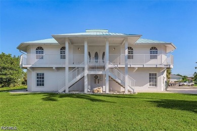 Discover an exceptional waterfront investment opportunity in - photo 6