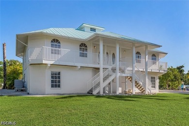 Discover an exceptional waterfront investment opportunity in - photo 7