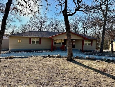 Beautiful 3 bedroom, 2 bathroom home situated on a spacious - photo 29