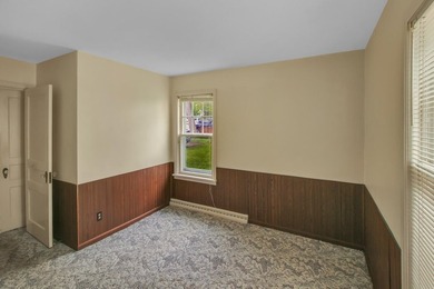 Vintage home with Indian Hills lake rights! Charming home - photo 15