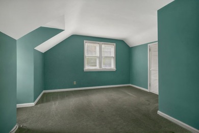 Vintage home with Indian Hills lake rights! Charming home - photo 17