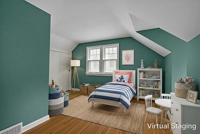 Vintage home with Indian Hills lake rights! Charming home - photo 20
