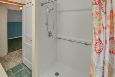 Vintage home with Indian Hills lake rights! Charming home - photo 25