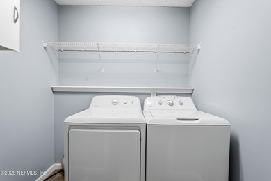 Exceptional 4-bedroom home located on a quiet cul-de-sac - photo 33