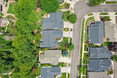 Beautifully updated East Medford home featuring 3 bedrooms and 2 - photo 6