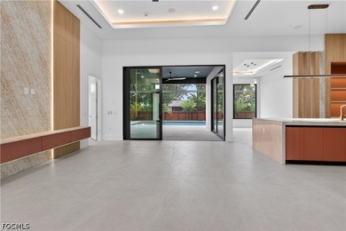 WELCOME TO A NEW STANDARD OF LUXURY LIVING. Designed for those - photo 7
