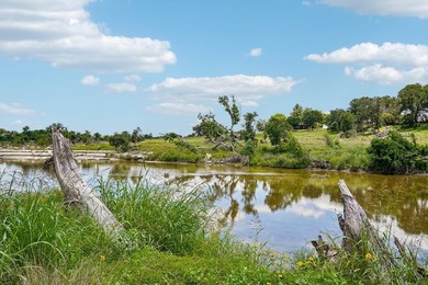 Guadalupe River Frontage with Exceptional Recreational Appeal - photo 8