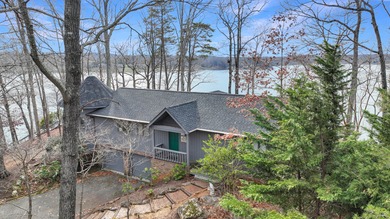 Smith Mountain Lake Home For Sale in Moneta Virginia