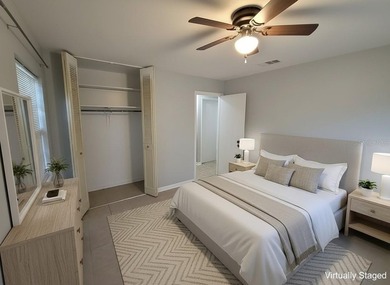 Nestled just minutes from the University of Florida campus, this - photo 10
