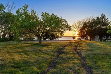 Discover the perfect sunset at 1534 Hubbard Drive in the highly - photo 11