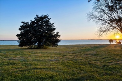 Discover the perfect sunset at 1534 Hubbard Drive in the highly - photo 16