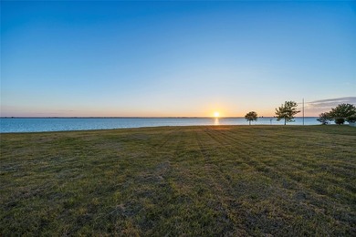 Discover the perfect sunset at 1534 Hubbard Drive in the highly - photo 22