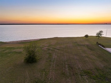 Discover the perfect sunset at 1534 Hubbard Drive in the highly - photo 24