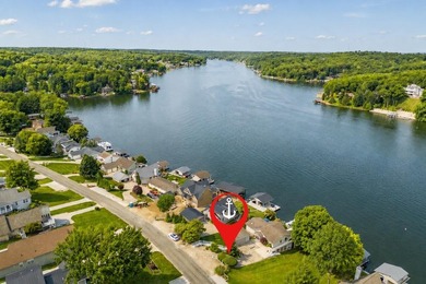 NEW LISTING! Welcome to 401 Lakeview Heights Drive, an Apple - photo 4