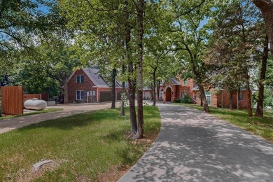 Welcome to this stunning Lake Lewisville Lakefront Estate, where - photo 3