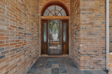 Welcome to this stunning Lake Lewisville Lakefront Estate, where - photo 5