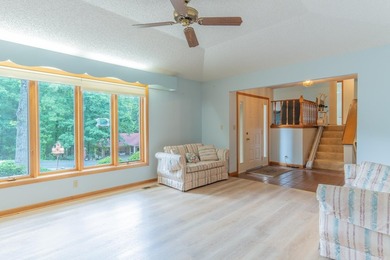Looking for a home that's been lovingly maintained and built by - photo 7