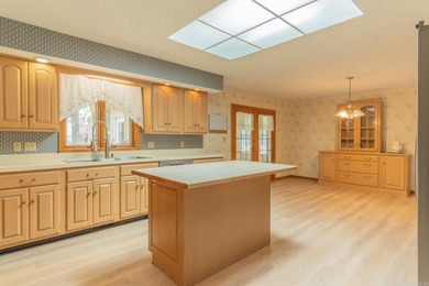 Looking for a home that's been lovingly maintained and built by - photo 10