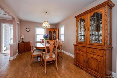 WELL KEPT CAPE IN THE HEART OF NORTH SEAFORD! THIS QUAINT - photo 13